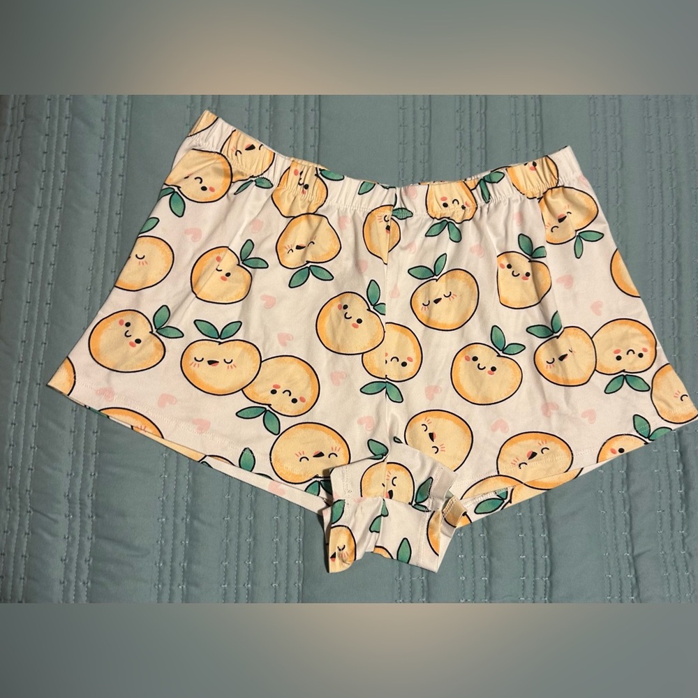 💰2/$10 Weekend Evolution Peach Print Women's pjs Shorts- size l